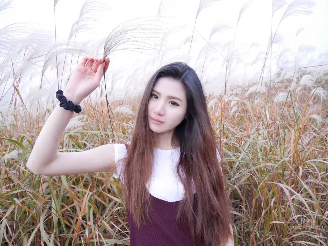 Chia Ying - Long Flowing Hair Flight Attendant Private Shoot photo 16