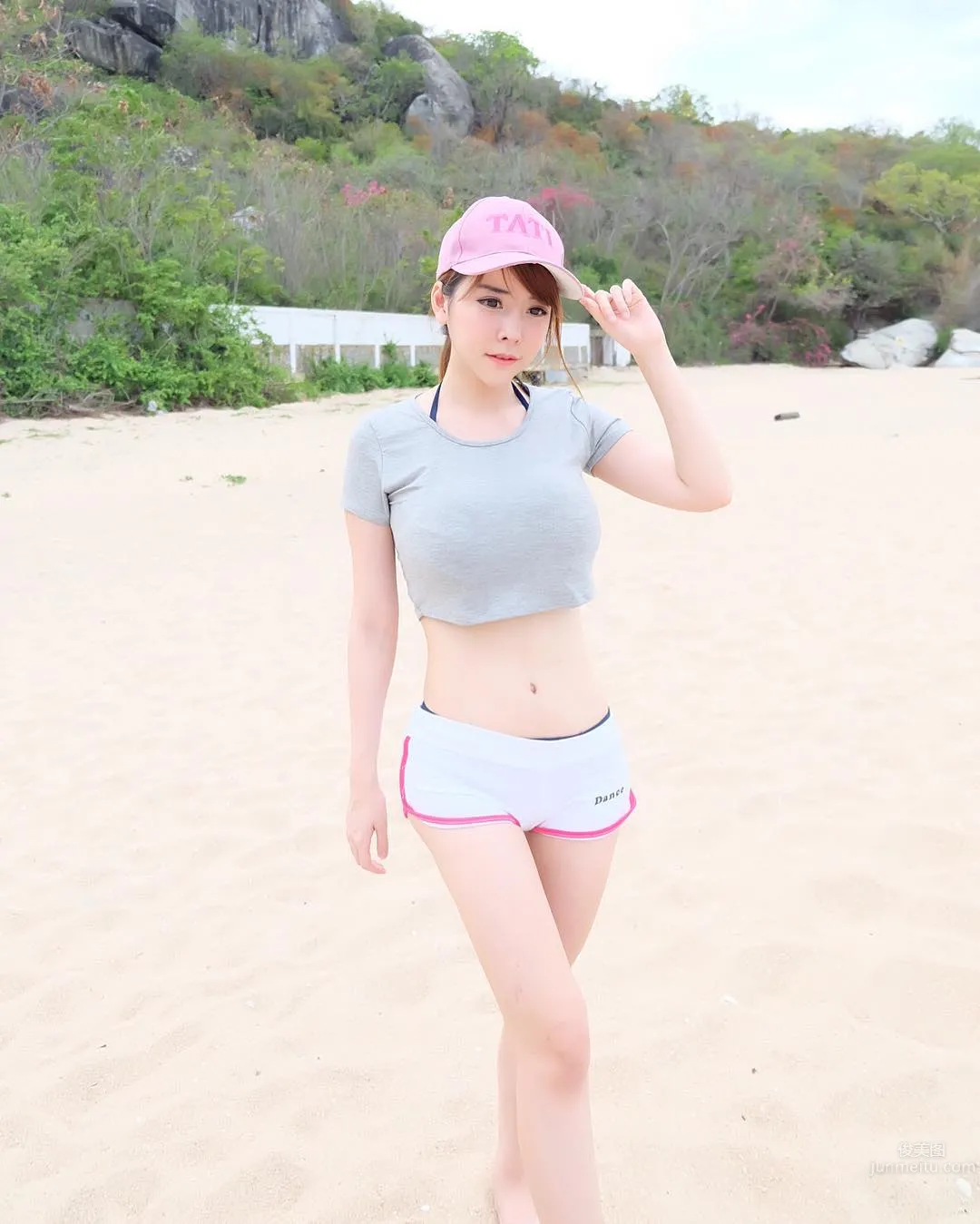 Parlovetati Kasetsart- 核彈級美女海量比基尼圖片 19