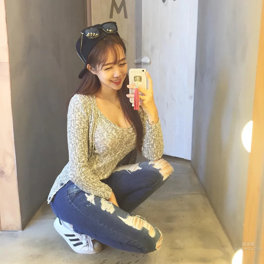 Glamthes, Korean Top Online Shop Model Is Just So Hot! photo 12
