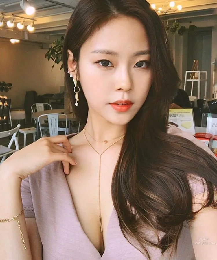 Jace Kim- 南韓豐腴感線條正妹 39