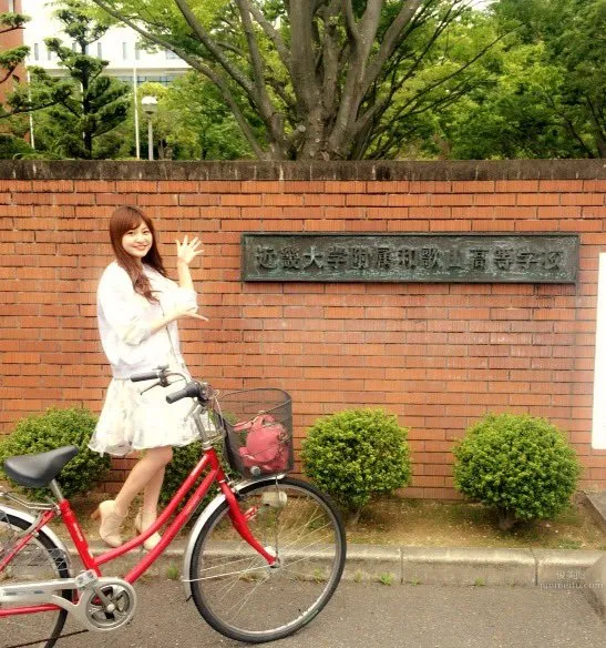 芥田愛菜美- 關西大學校花私房照 7