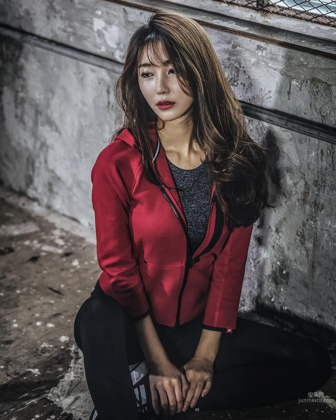 임지우- 韓國人氣舉牌女郎美圖 17