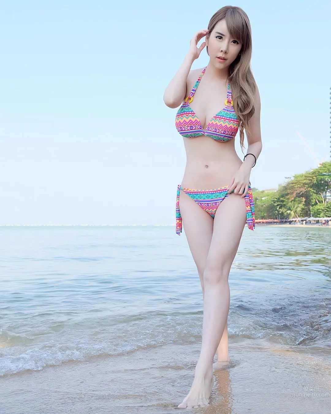 Parlovetati Kasetsart- 核彈級美女海量比基尼圖片 56
