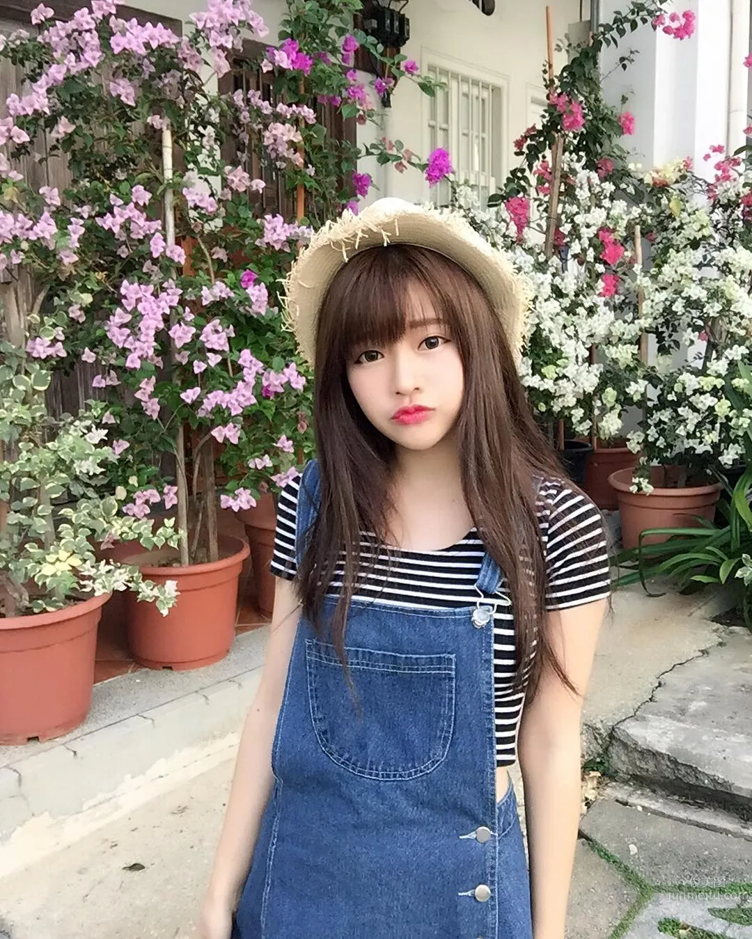 Healing-Type Beauty Jian Xinru Steals Netizens' Hearts Directly photo 11