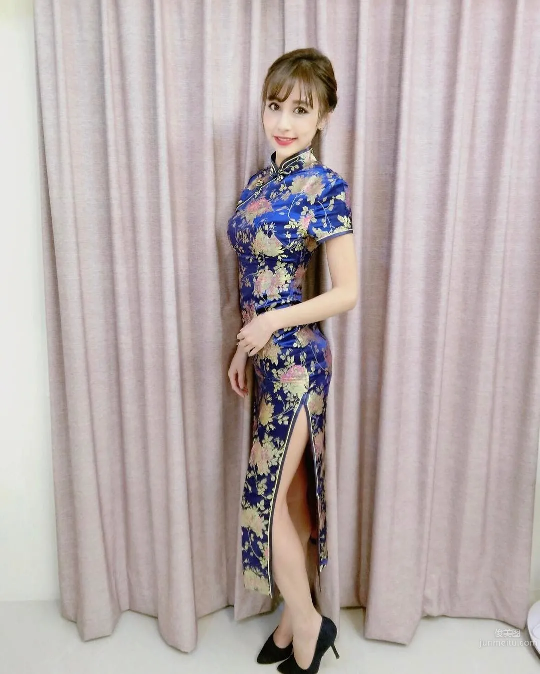 Once in a Millennium Flight Attendant Gao Yuwen Latest Massive Private Shoot 50P photo 8