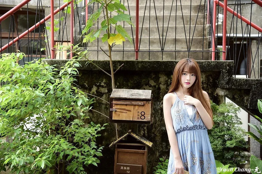 Healing-Type Beauty Jian Xinru Steals Netizens' Hearts Directly photo 12