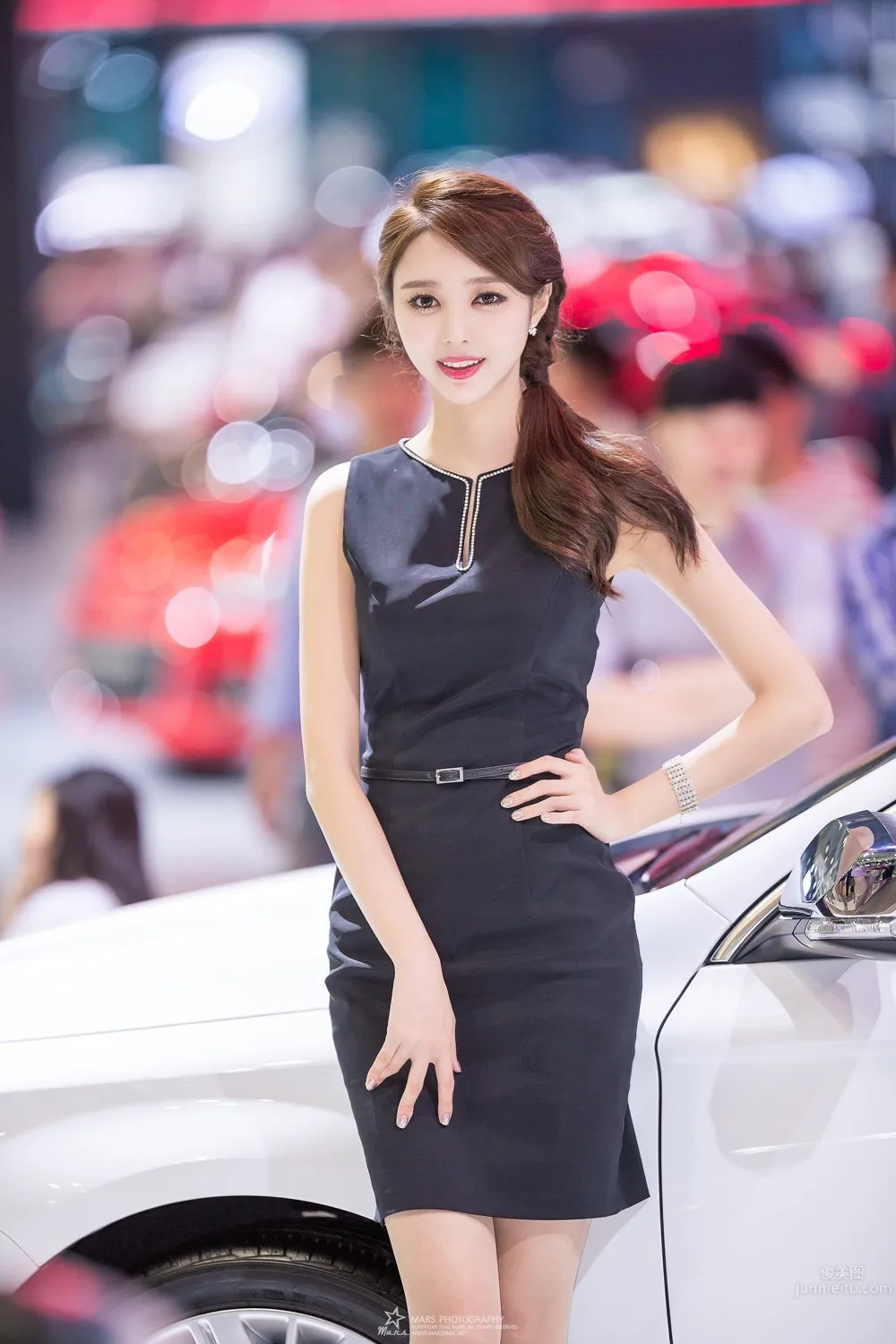 韓國氣質車模鄭恩惠 車展風采美圖寫真 14