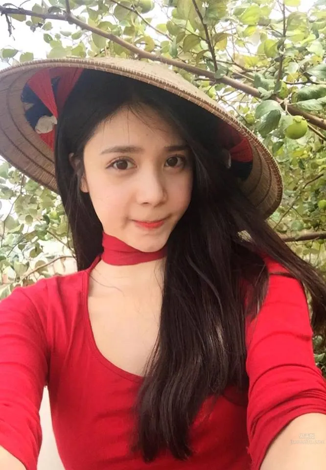 Vietnamese Girl Lai Thanh, Netizens All Feel in Love photo 27