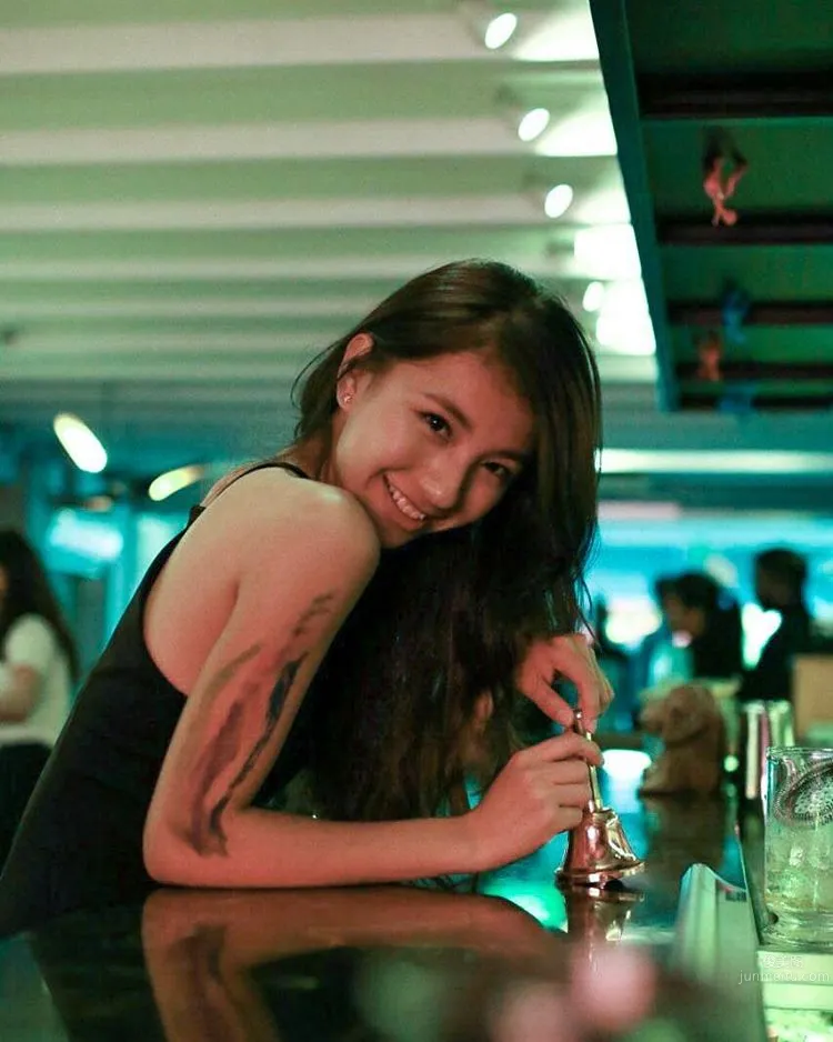 新國正妹Vanessa Ho 天使般迷人的笑容 28