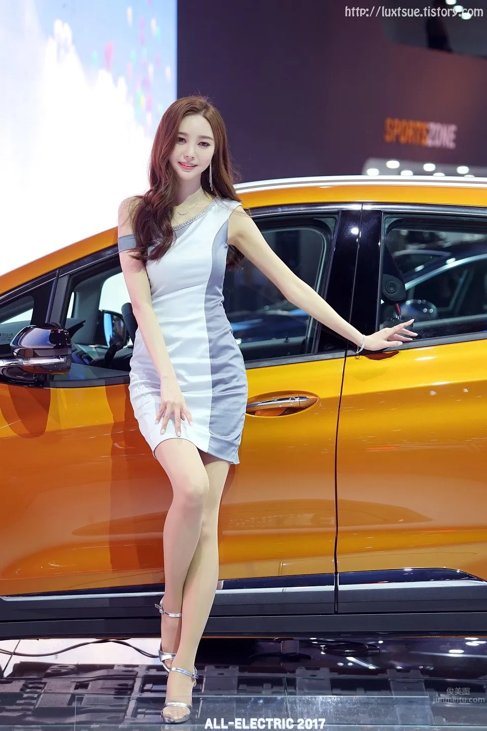 韓國氣質車模鄭恩惠 車展風采美圖寫真 8