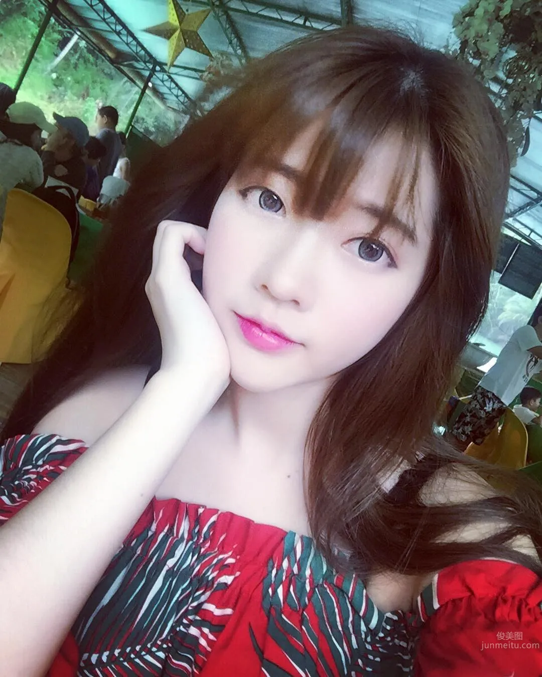 Healing-Type Beauty Jian Xinru Steals Netizens' Hearts Directly photo 18