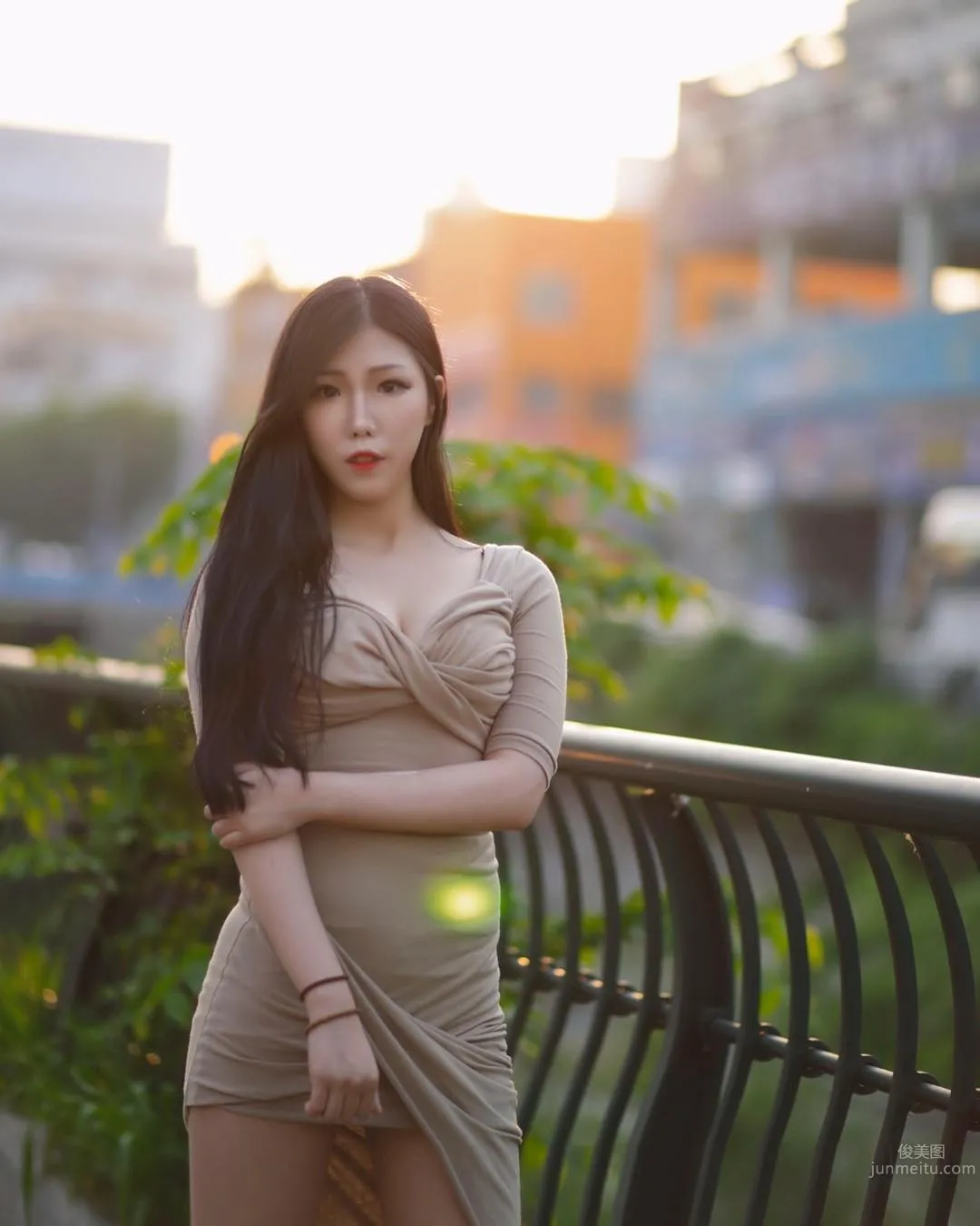 韓國美女조달쏭 街頭性感寫真美圖 32