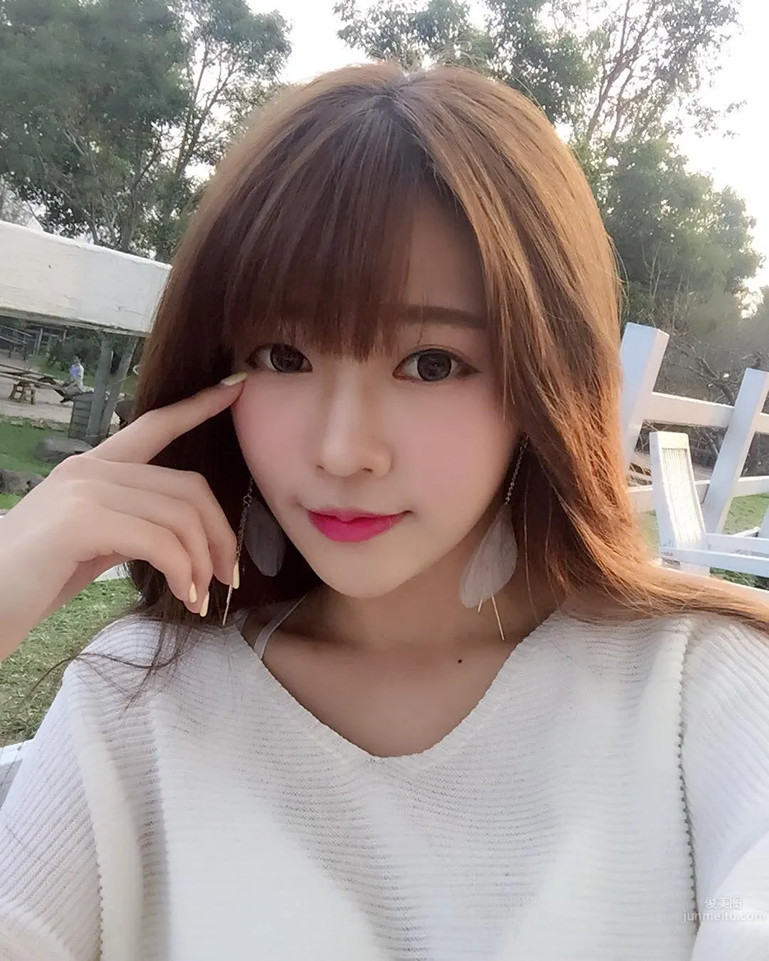 Healing-Type Beauty Jian Xinru Steals Netizens' Hearts Directly photo 13