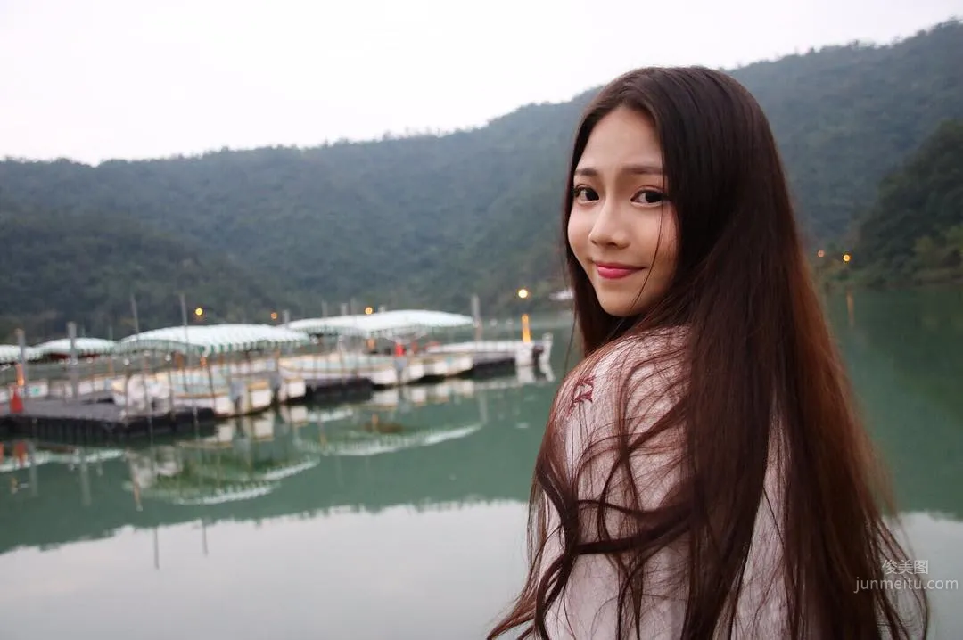 Neighborhood Girl Zeng Zhe, Fresh and Sweet Petite Horse photo 8