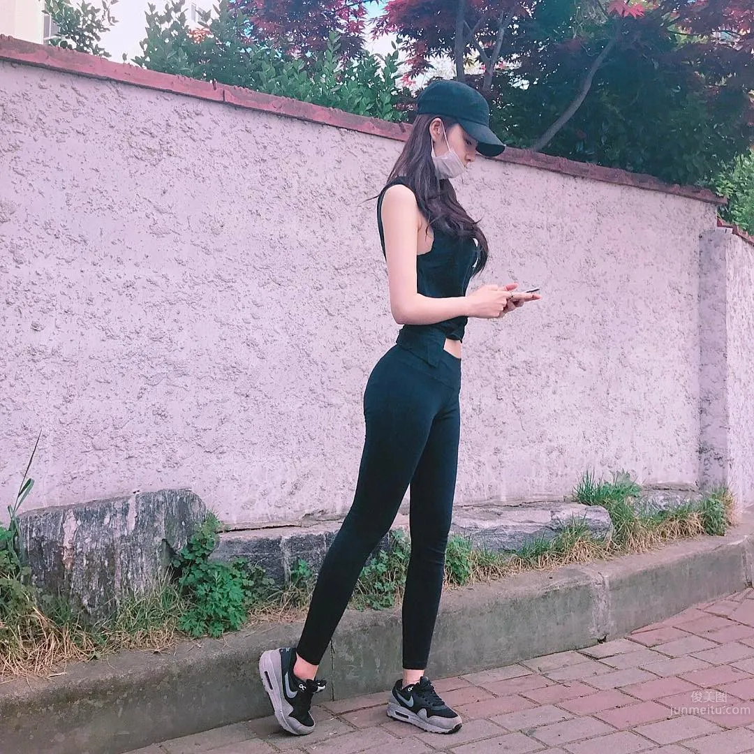 韓國網紅홍서아比基尼戲水 俯視視角超犯規 21