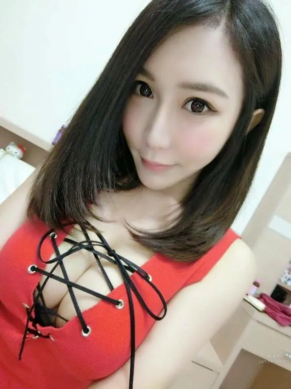 34F Hot Beauty Zhan Wanxuan, She Is the Focus on the Racetrack photo 5
