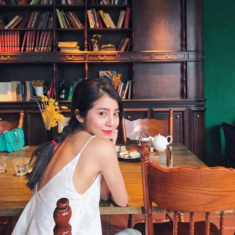 超美混血儿Tia 侧面运动照激似小昆凌_29