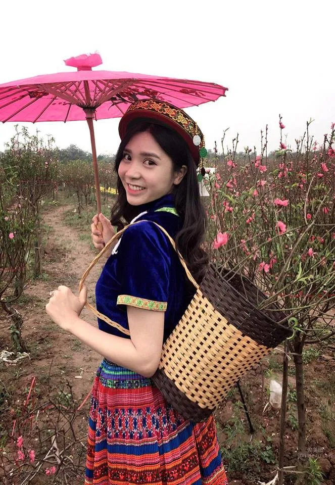 Vietnamese Girl Lai Thanh, Netizens All Feel in Love photo 22