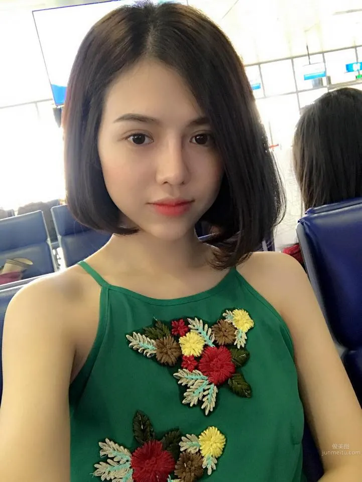 Nghi Nghi，越南也有這麼養眼的禦姐 17