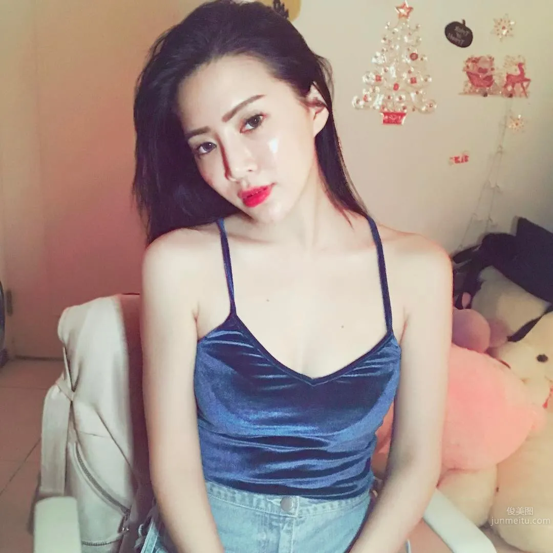 Taiwanese Talented Female Streamer Zu Zu, Her Singing Voice Makes People Fall in Love photo 14