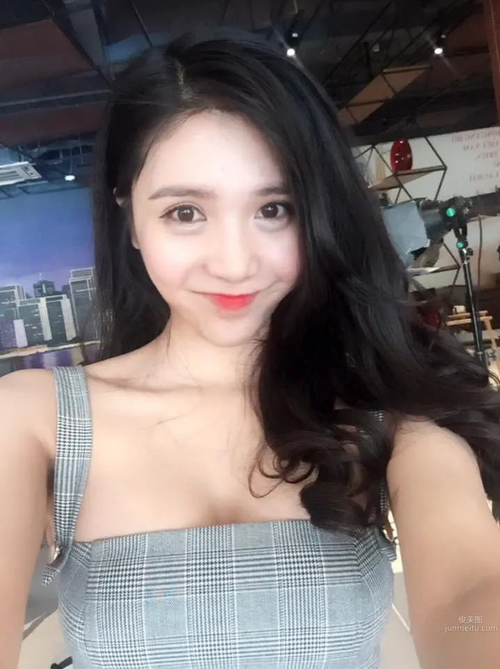 Vietnamese Girl Lai Thanh, Netizens All Feel in Love photo 10