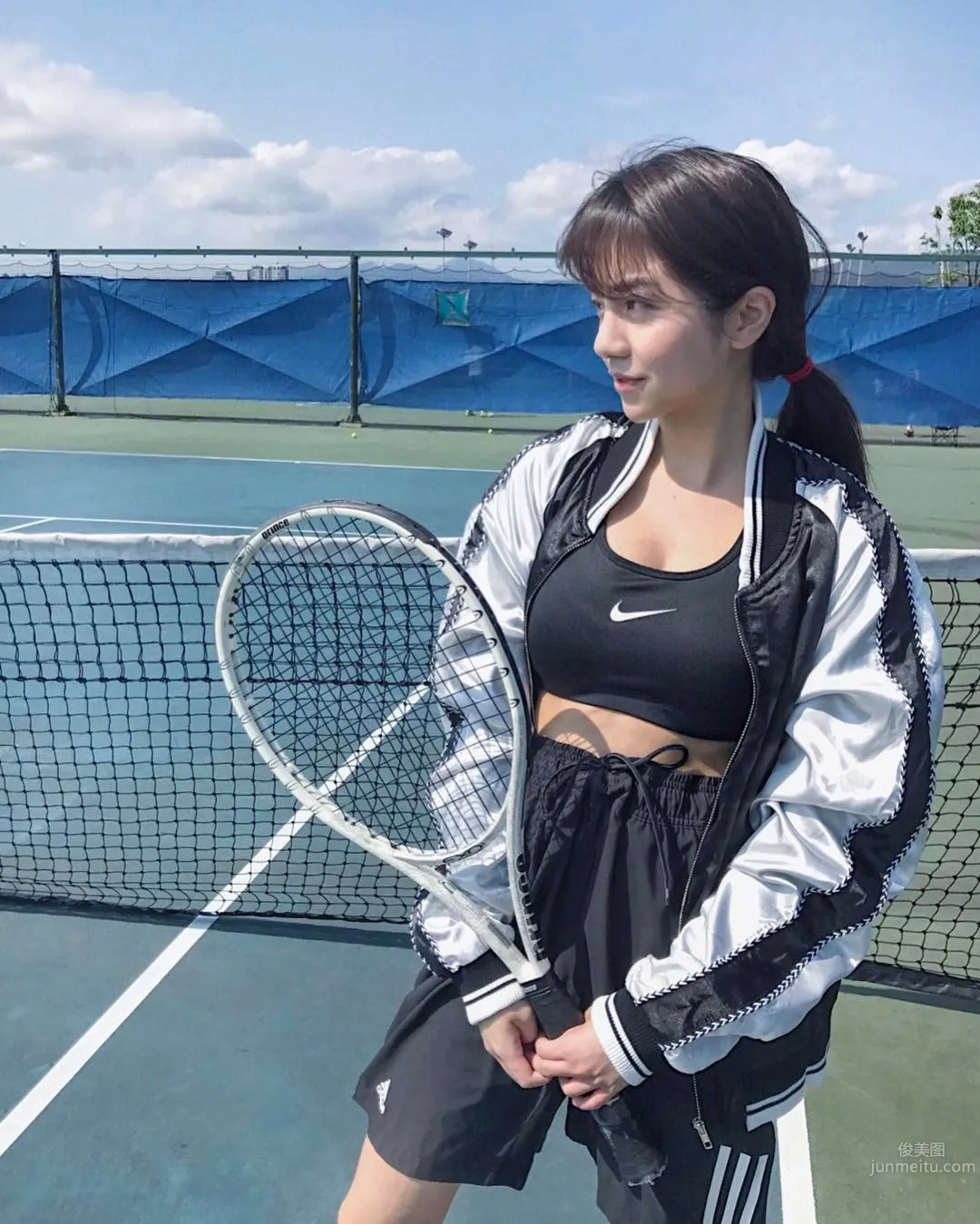 超美混血儿Tia 侧面运动照激似小昆凌_20