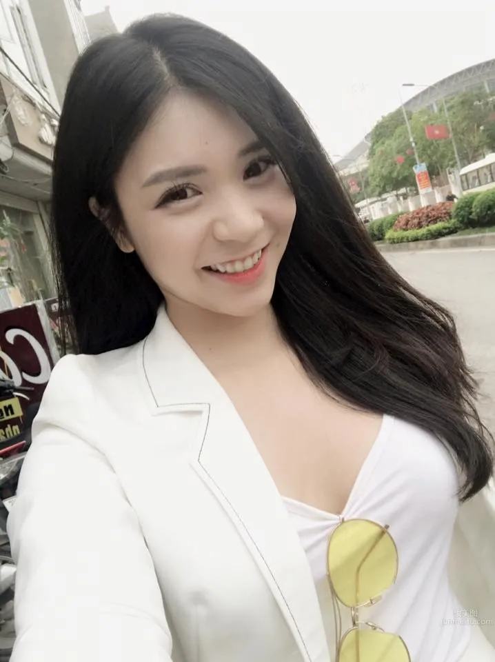 Vietnamese Girl Lai Thanh, Netizens All Feel in Love photo 35