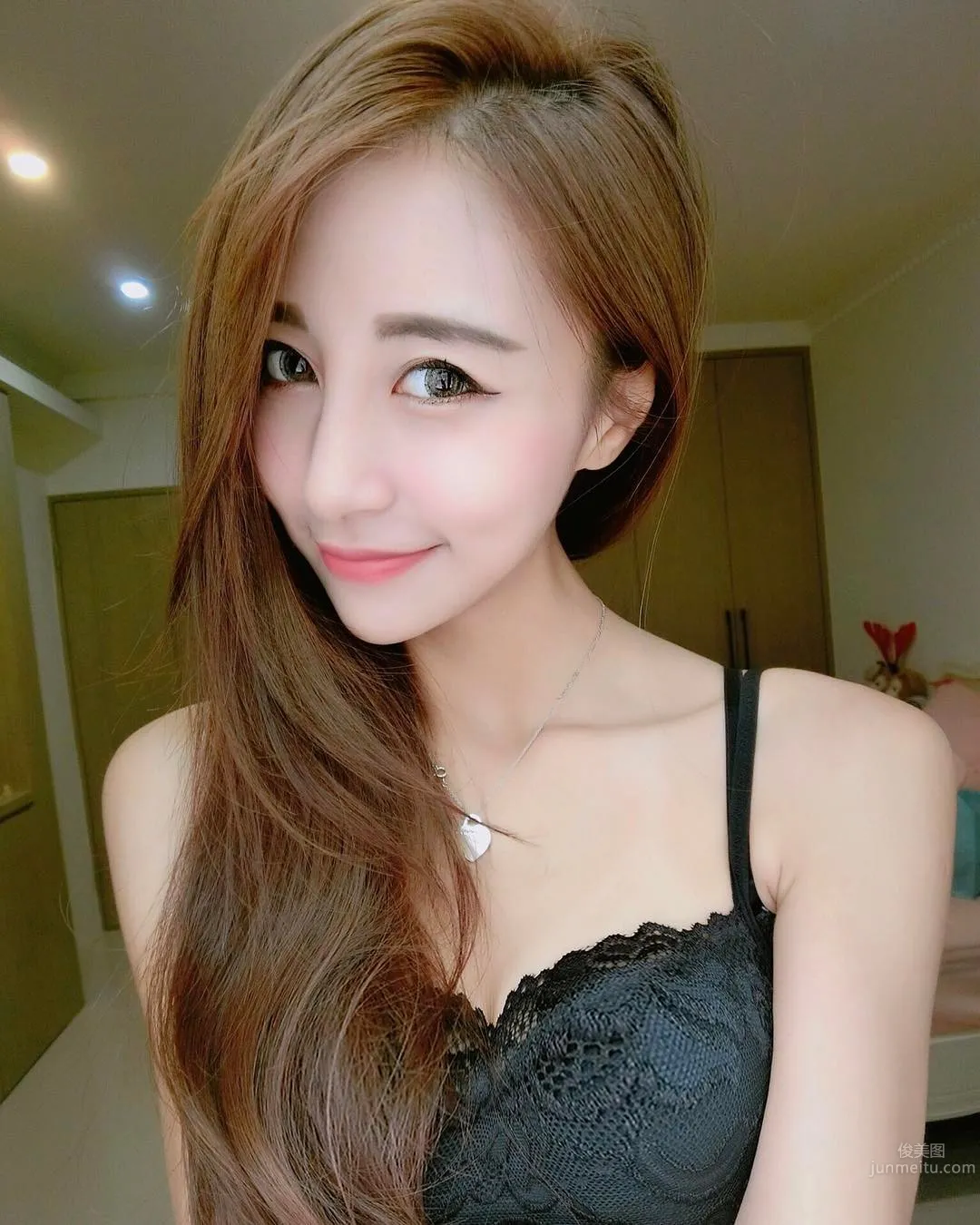 Once in a Millennium Flight Attendant Gao Yuwen Latest Massive Private Shoot 50P photo 48