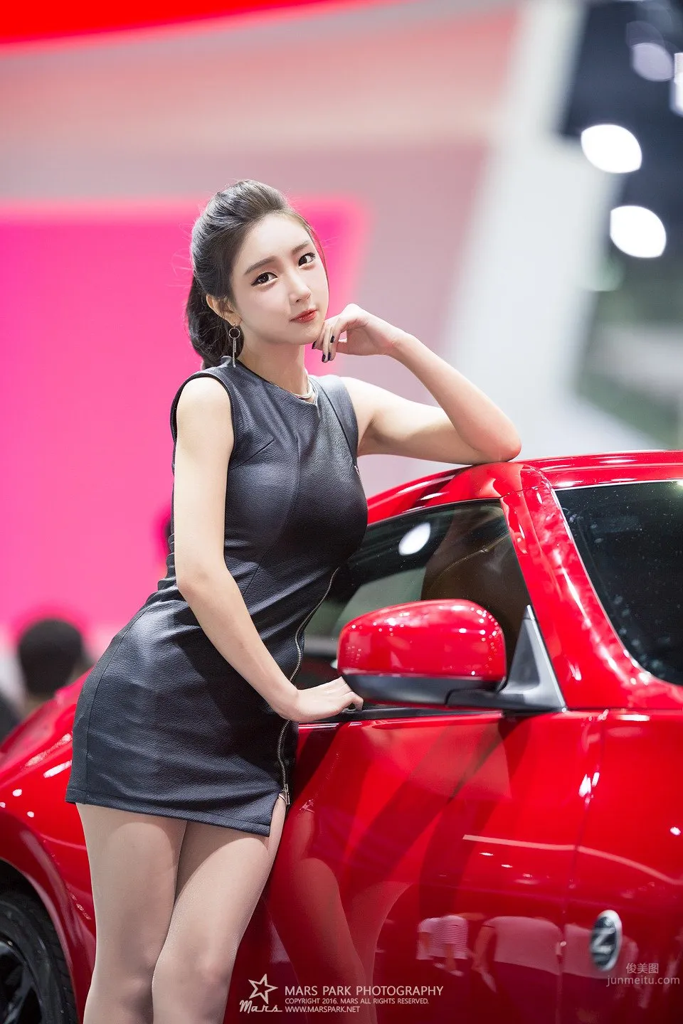 韓國美女Kim Mina 眼角美人痣倍撩人 49