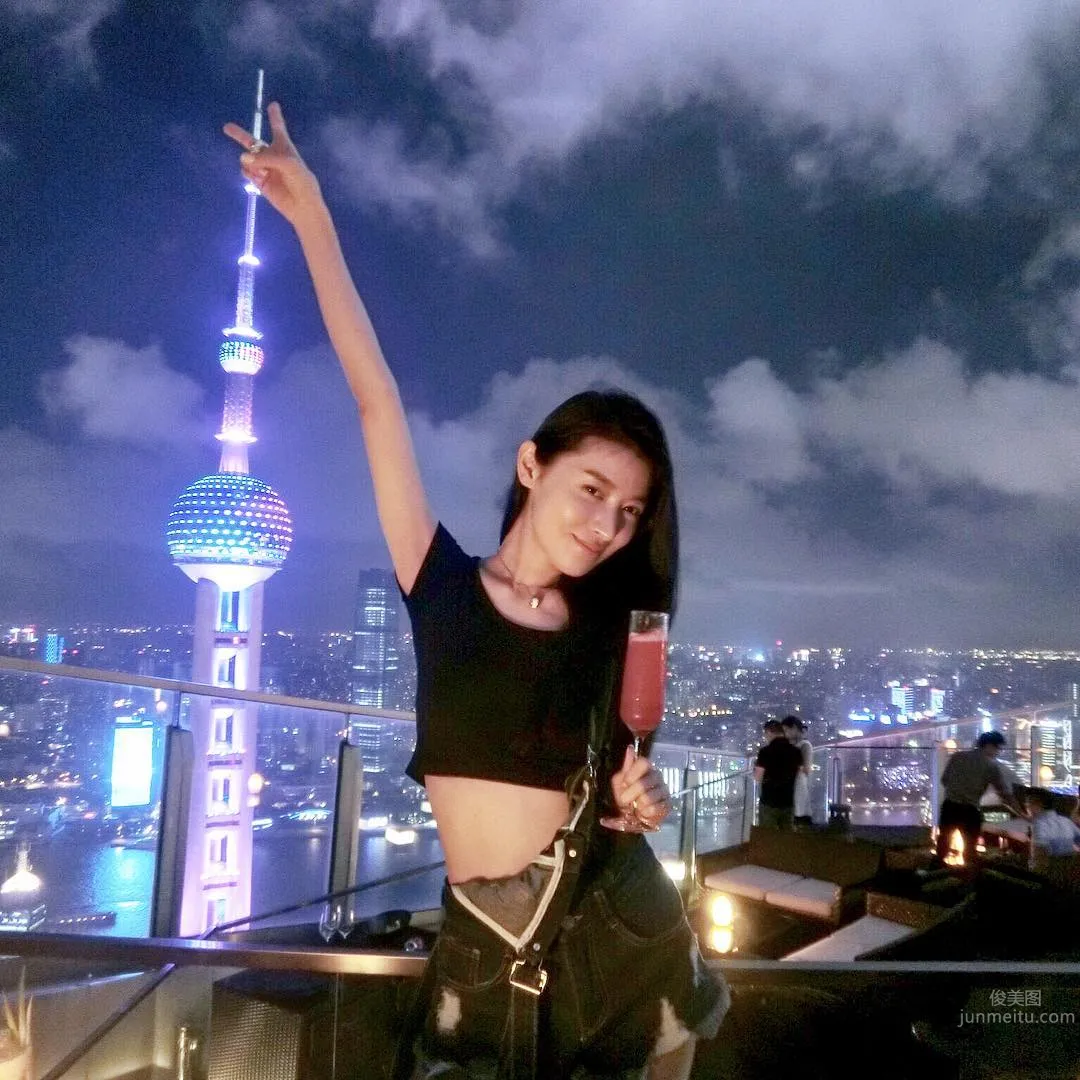 知性气质美女张子蕾 无辜大眼美照迷死人_7