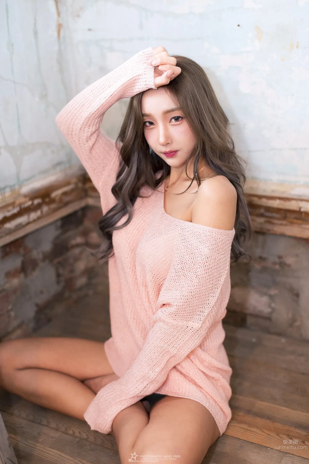 韓國美女Kim Mina 眼角美人痣倍撩人 5