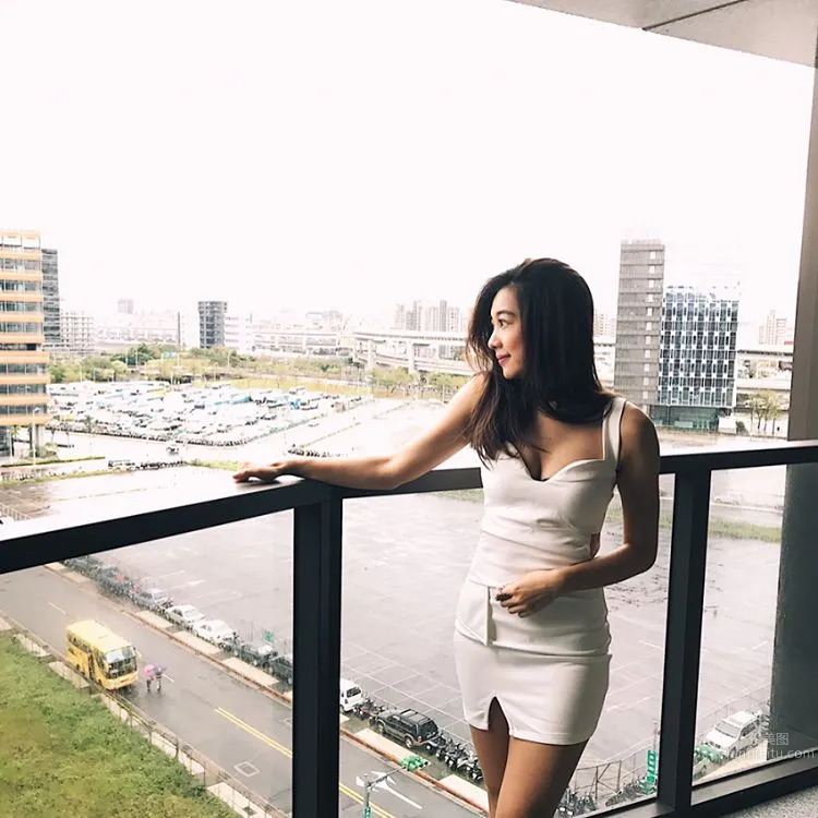 NTU Campus Beauty Wu Yide Elegant Private Shoot photo 18