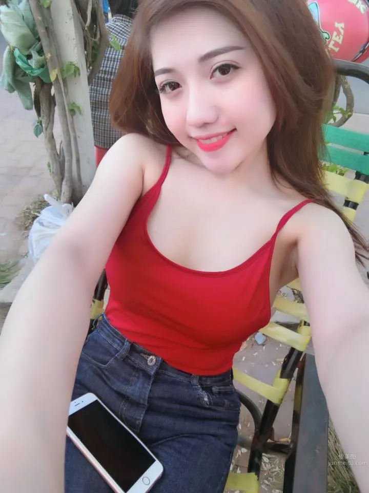 Vietnamese Girl Ngoc Mia, Top-Tier Looks photo 5