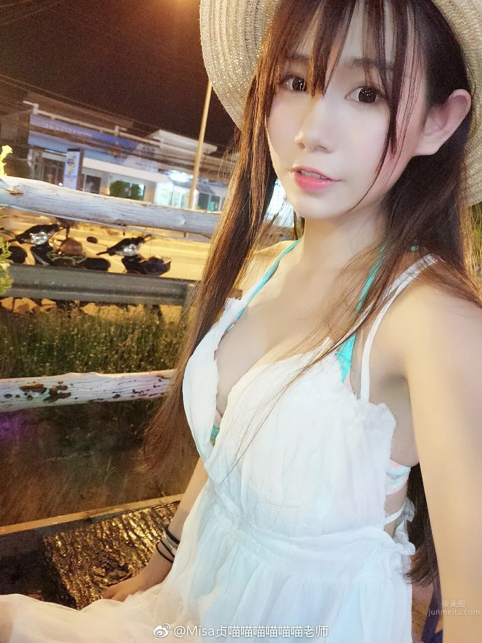 Beautiful Young Coser Misa Zhenmiao, Cute and Playful Private Photos photo 22