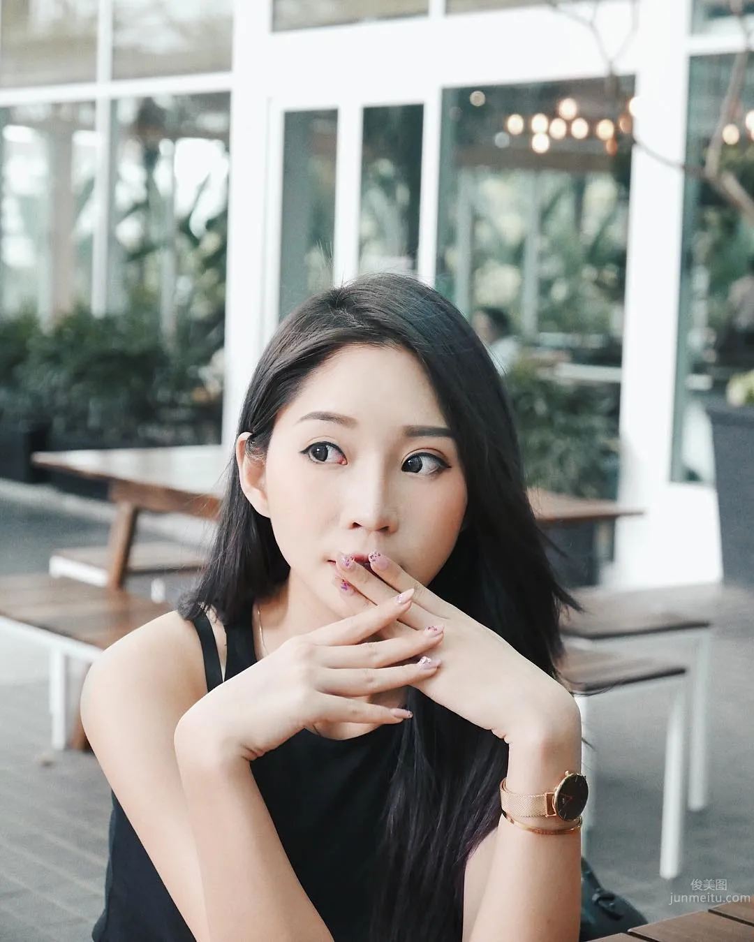 馬國RQ女神謝麗霜 狂曬胸狠馬甲線 27