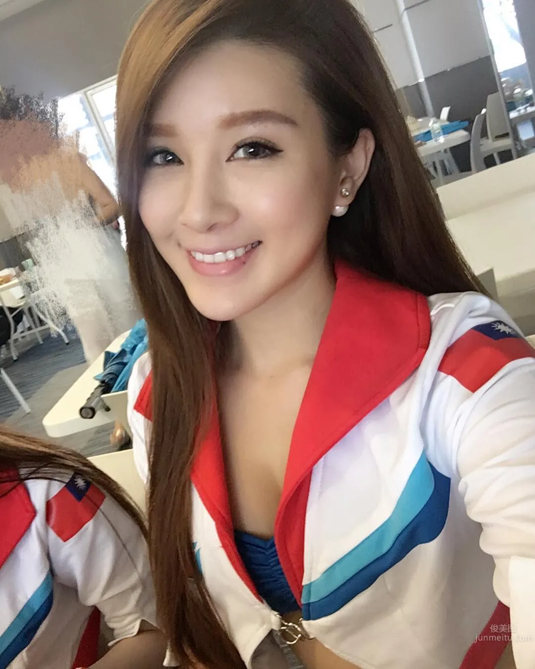 Taiwan Car Model Aiyusha Vanessa, Wild and Uninhibited and Charming photo 4