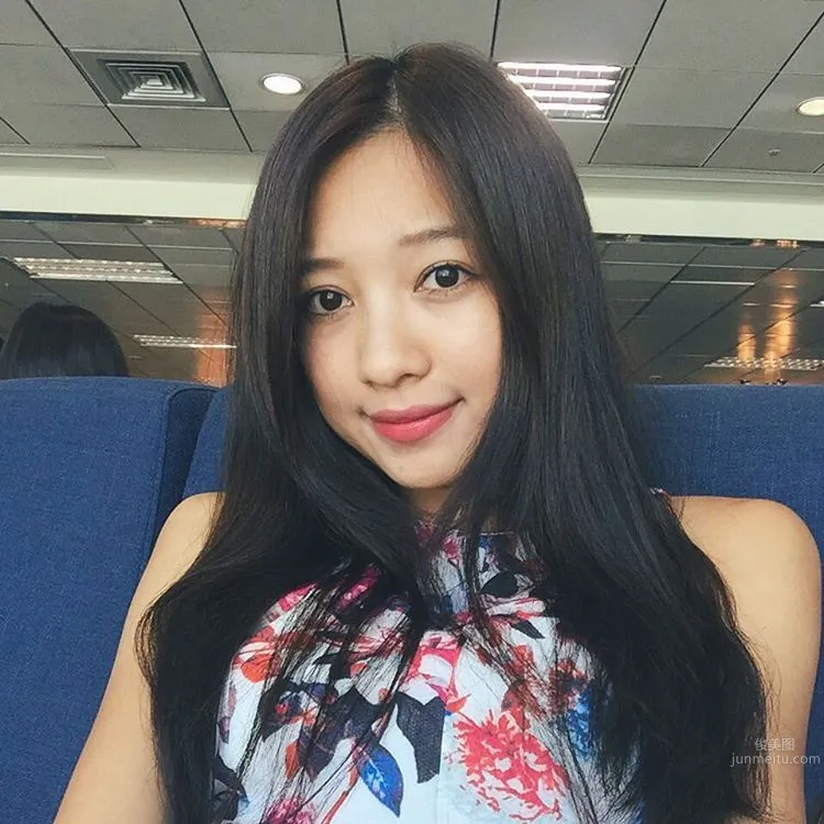 NTU Campus Beauty Wu Yide Elegant Private Shoot photo 3