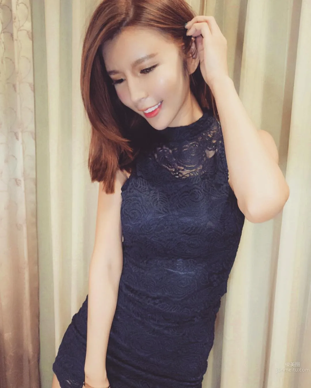 Popular Web Model Liuziyu Vicky, Devil Figure Sexy Bombshell photo 24