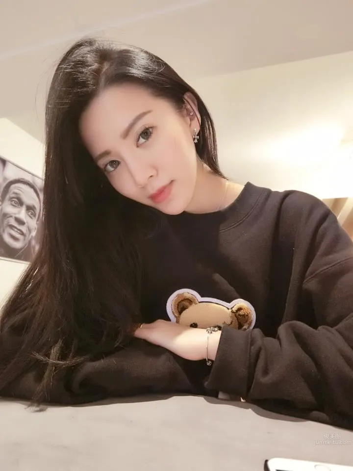 Taiwanese Talented Female Streamer Zu Zu, Her Singing Voice Makes People Fall in Love photo 12