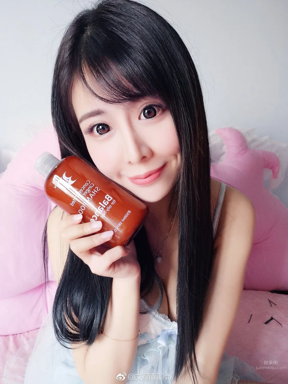 Sweetheart Host Ai Mengmeng Lisa, Massive Beautiful Pictures photo 2