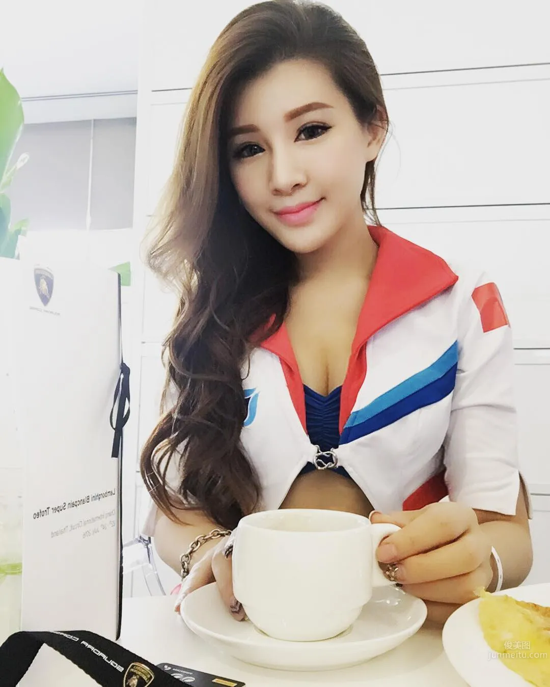 Taiwan Car Model Aiyusha Vanessa, Wild and Uninhibited and Charming photo 3