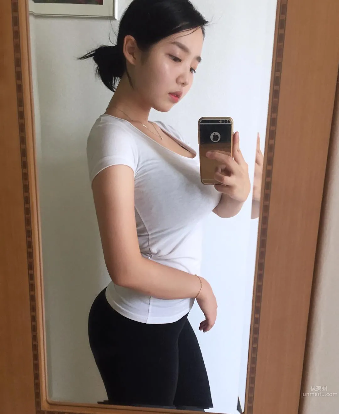 Korean Cute Girl Lee Yu Min Figure That Cannot Be Contained photo 13