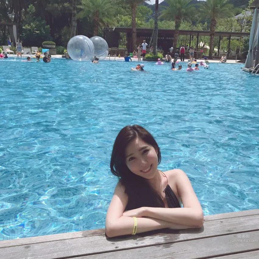 Weather Anchor Zhu Qiyu, Charming and Elegant Campus Beauty photo 24