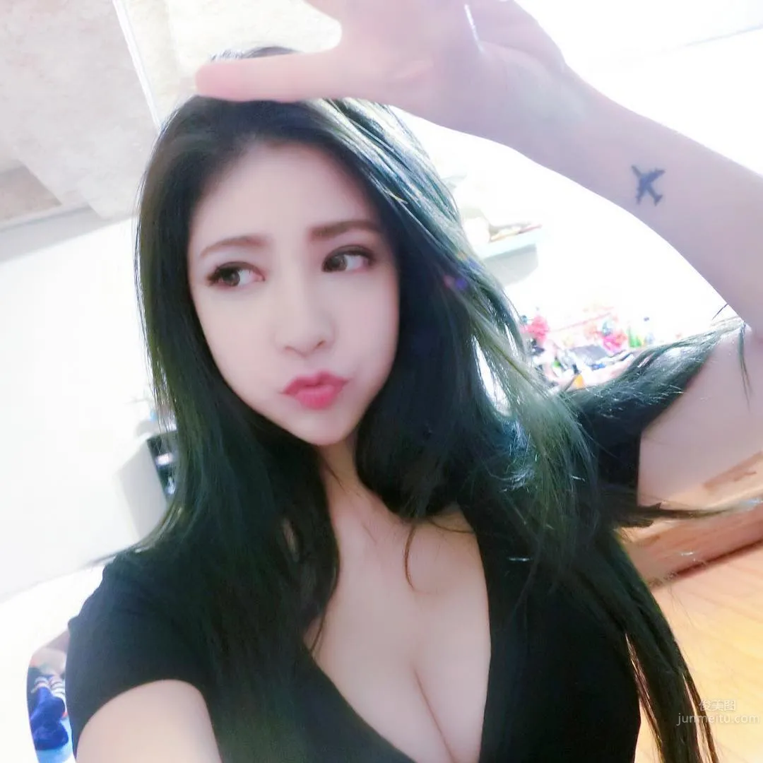 外拍女神陳雨䕕 厭世嬌容私房照 7
