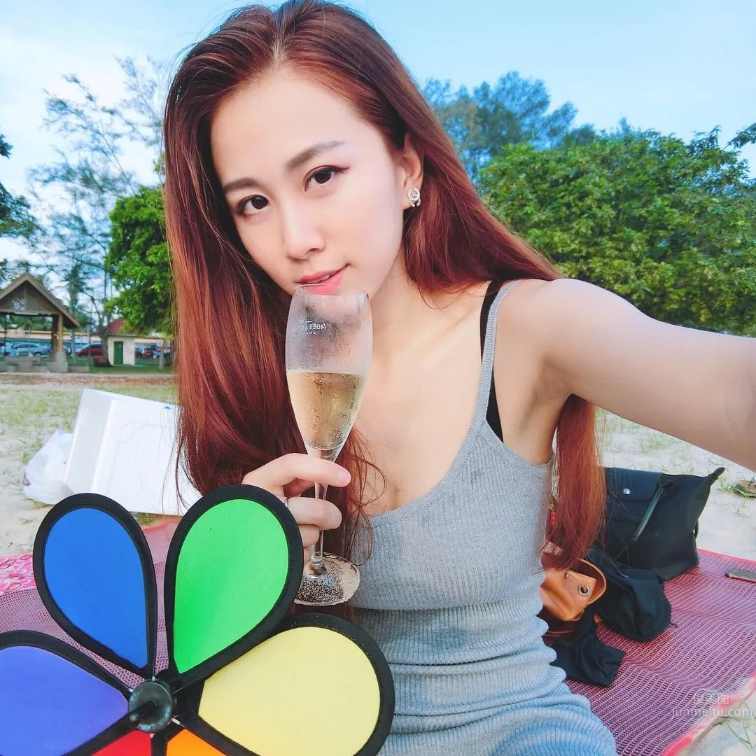 Malaysian Beauty Christine Pang Beach Beautiful Photos photo 31