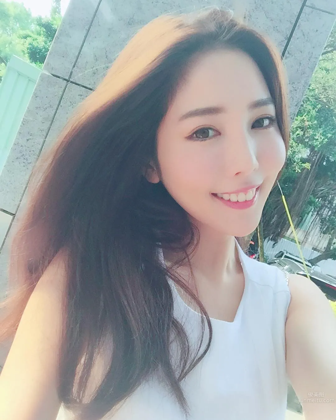 Weather Anchor Zhu Qiyu, Charming and Elegant Campus Beauty photo 13