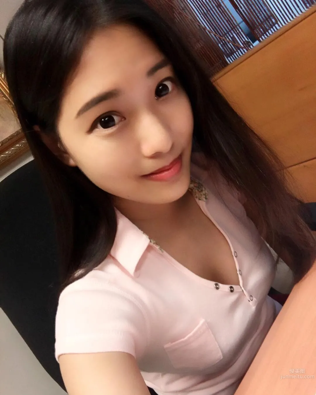多才多藝鄭小奈 白皙蜜大腿身材好 5