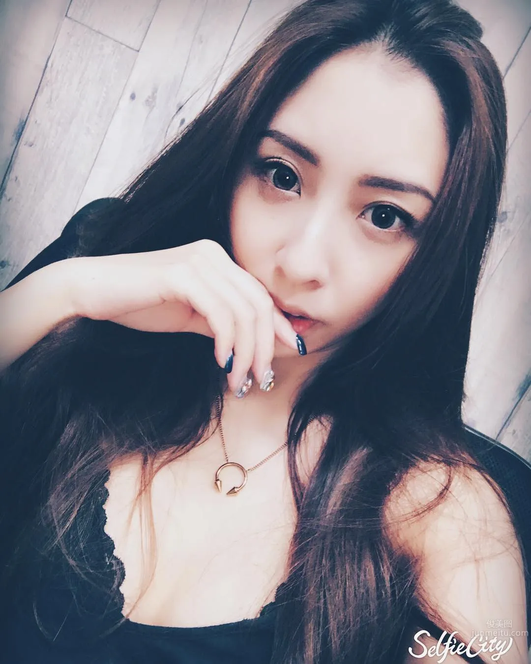 17 Live Female Streamer Chen Xiaopin IG Private Shoot photo 21