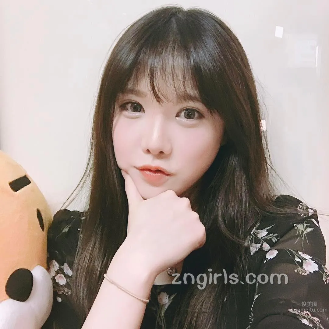 韓國蘿莉料理家素珍 傾心于各種美食小吃 22