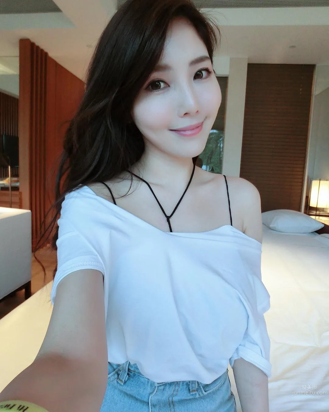 Weather Anchor Zhu Qiyu, Charming and Elegant Campus Beauty photo 30